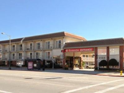 Hotel Ramada By Wyndham Pasadena Zewnętrze zdjęcie
